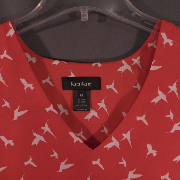 Karen Kane Asymmetric Blouse Hummingbird Design Angel Sleeve High Low Size Med - Picture 3 of 12